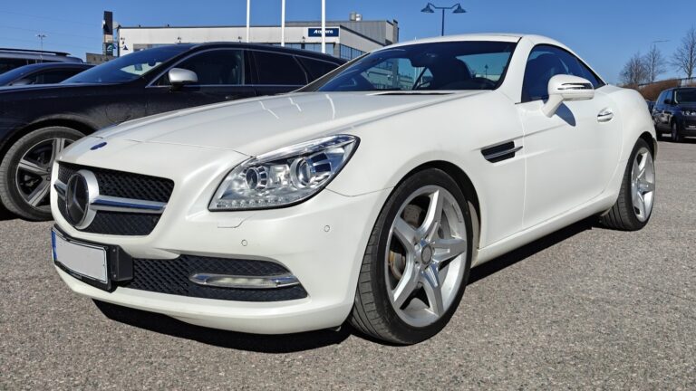 2011 Mercedes-Benz SLK 350 (R172)